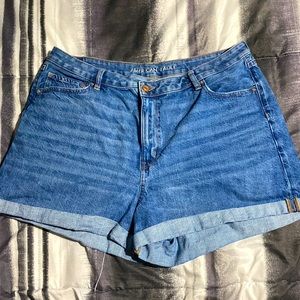 American Eagle Mom Shorts